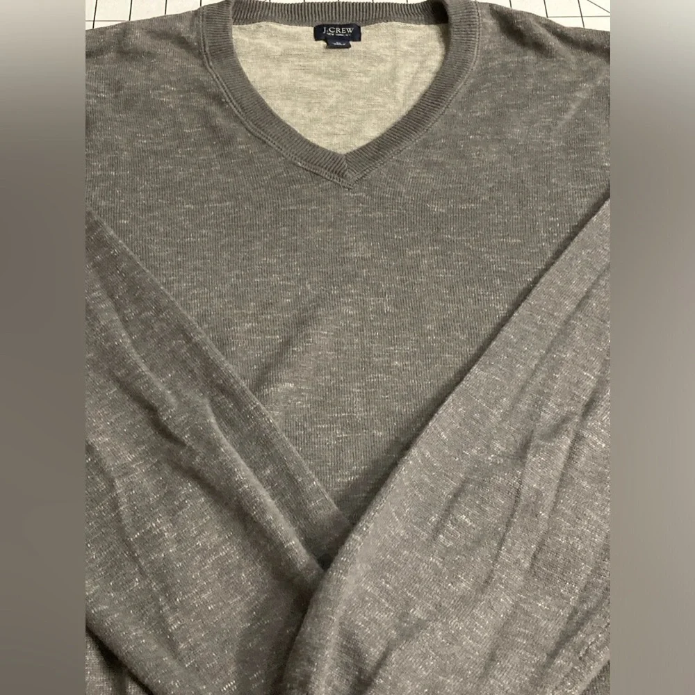 J. Crew Men’s Large Gray‎ V-Neck Sweater